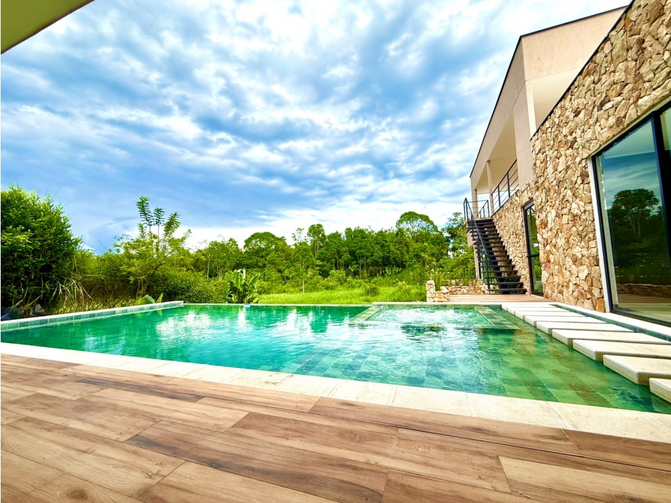 CASA PARA LA VENTA EN CERRITOS — foto 2
