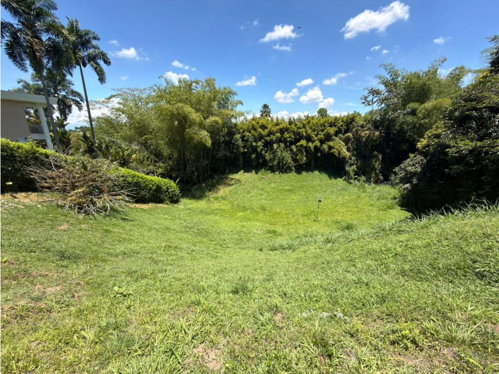 LOTE EN VENTA - MALABAR