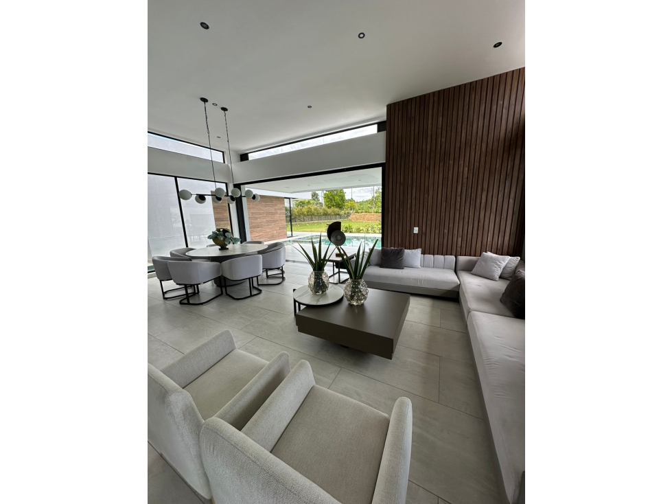 CASA CAMPESTRE PARA LA VENTA EN CERRITOS