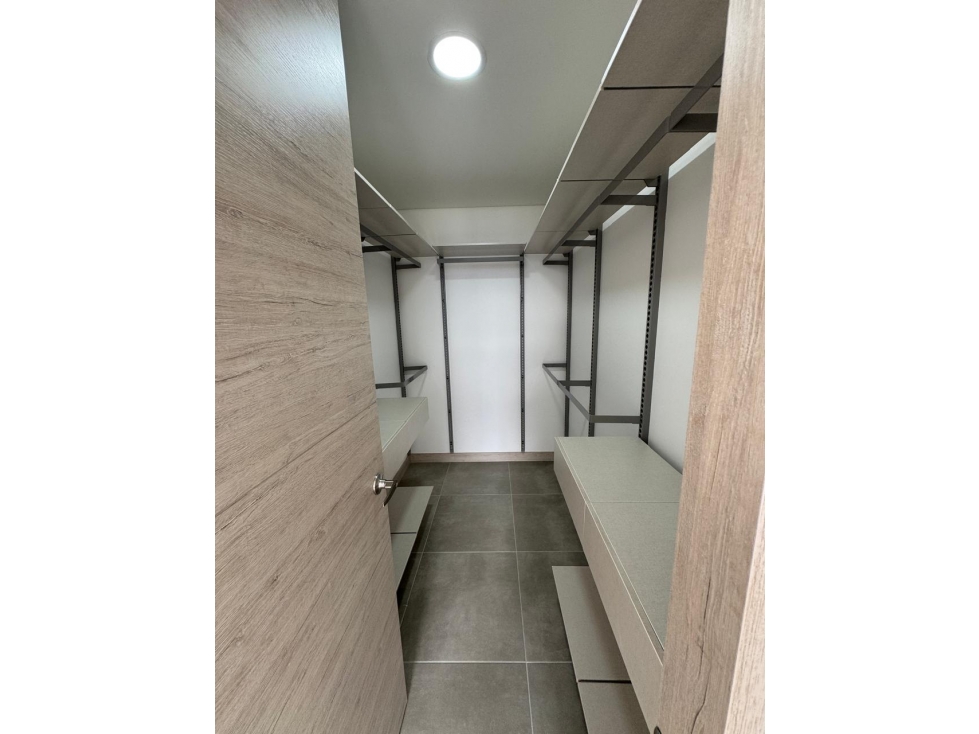 Apartamento en el poblado, sector Linares — foto 2