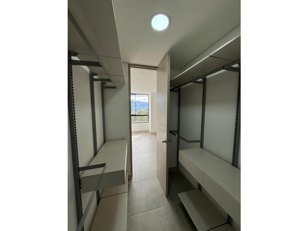 Apartamento en el poblado, sector Linares — foto 3