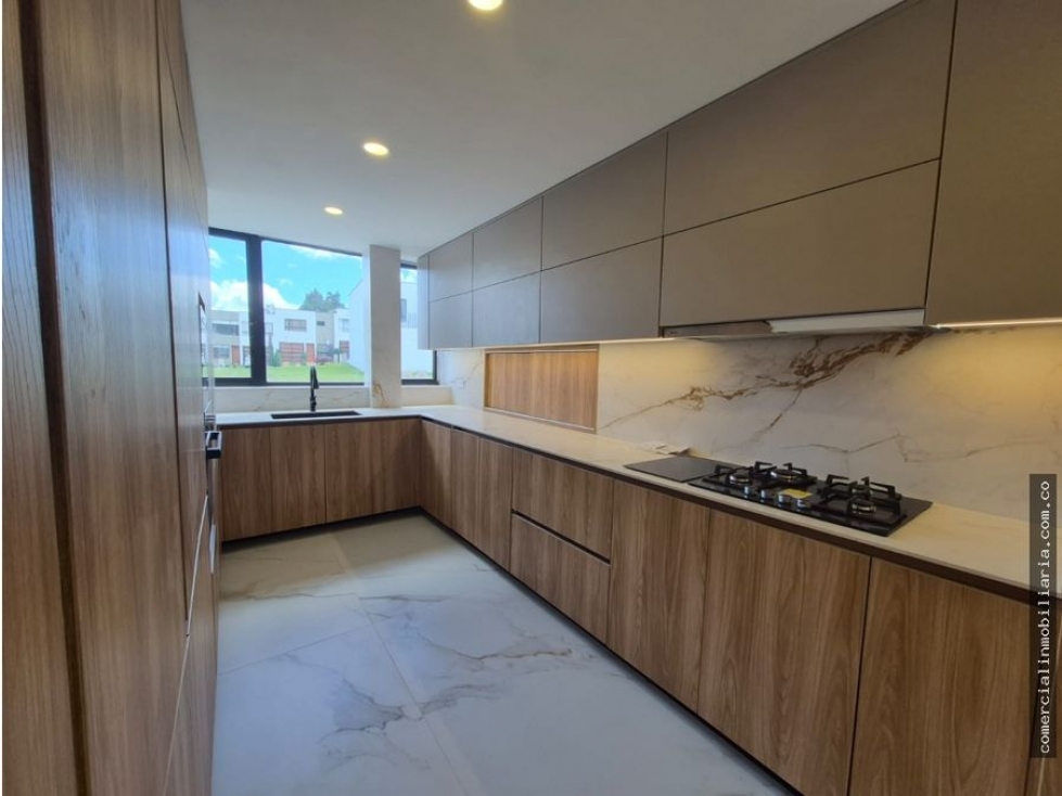 Casa Con Acabados de Lujo En Llanogrande — foto 4