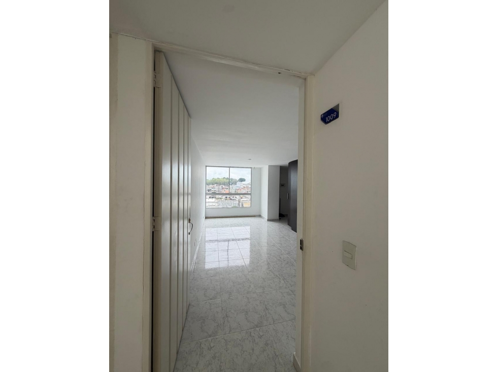 APARTAMENTO EN ALQUILER NISA CENTRO — foto 2