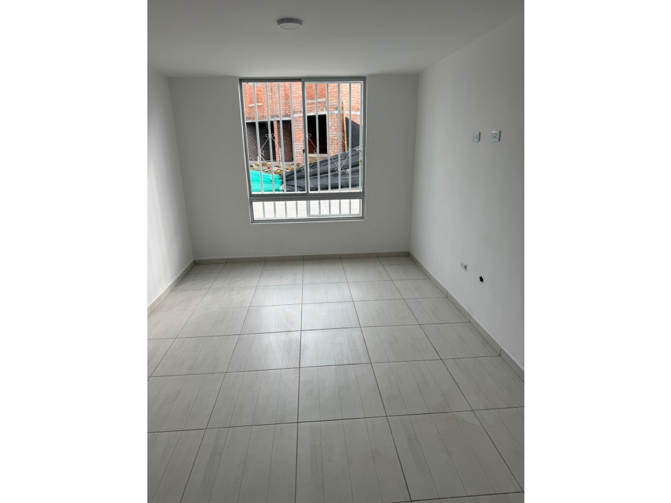 CASA EN ARRIENDO QUIMBAYA LA ROCHELA - 4