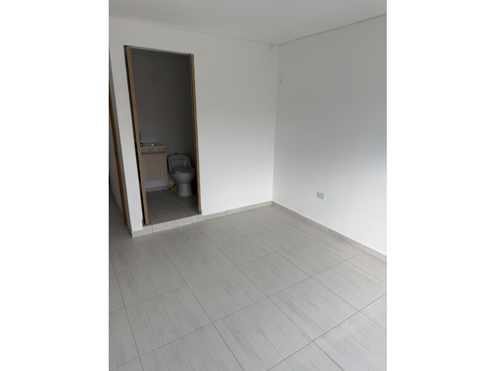 CASA EN ARRIENDO QUIMBAYA LA ROCHELA - 5