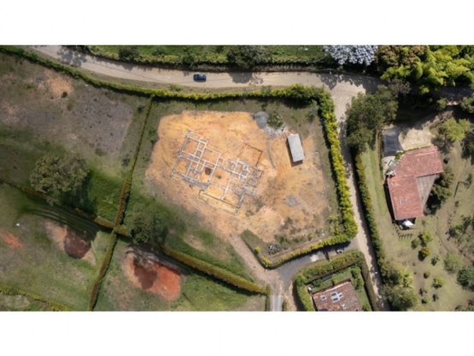 Lote con Cimientos en Vereda Quirama Carmen de Viboral