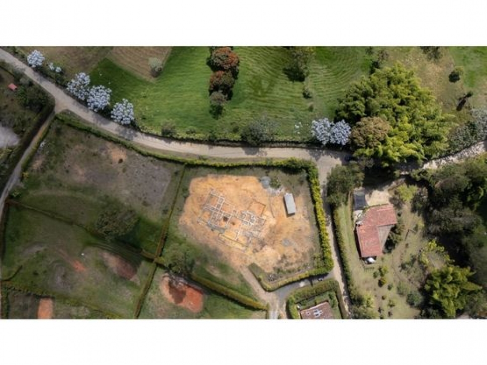 Lote con Cimientos en Vereda Quirama Carmen de Viboral — foto 2