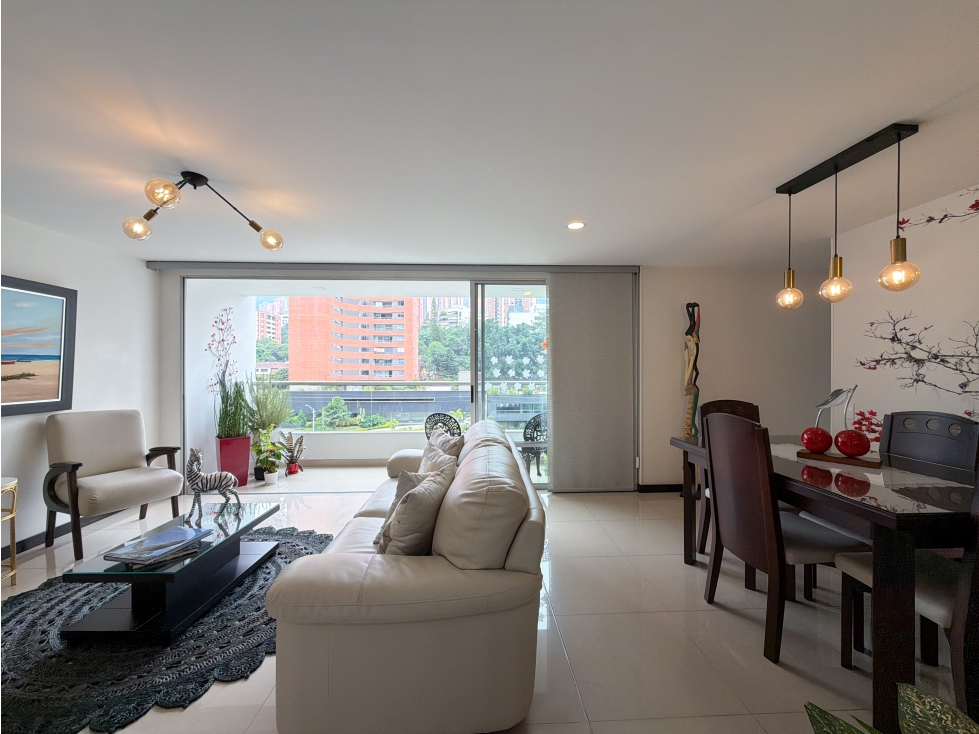 Apartamento en venta en El Poblado, sector Los Balsos 1 — foto 2