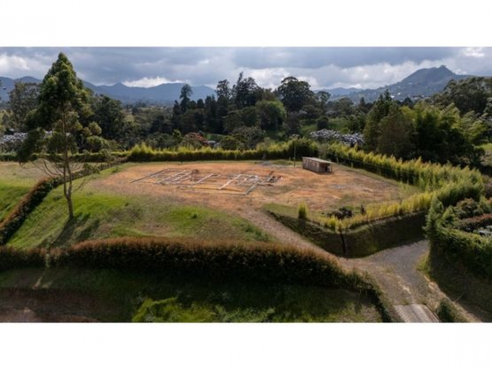 Lote con Cimientos en Vereda Quirama Carmen de Viboral — foto 3