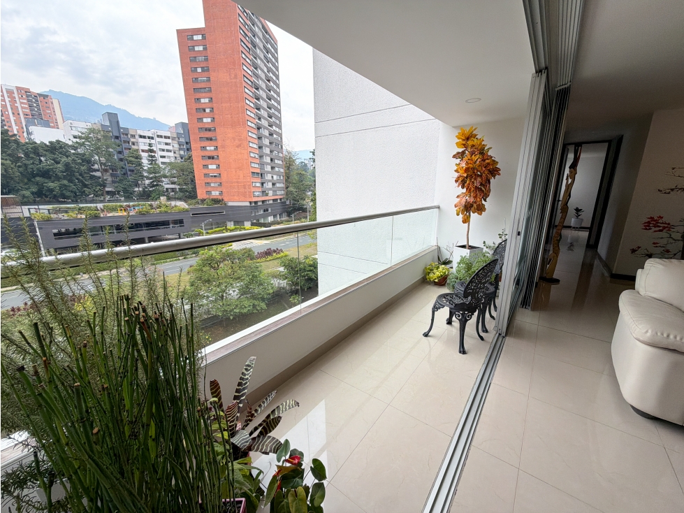 Apartamento en venta en El Poblado, sector Los Balsos 1 — foto 5