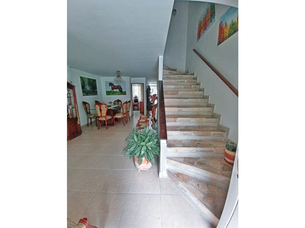 Casa amplia en conjunto residencial Av. Sur Pereira, 3 pisos — foto 3