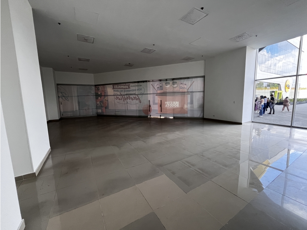 LOCAL COMERCIAL EN ARRIENDO EN C.C. NUESTRO BOGOTA — foto 3