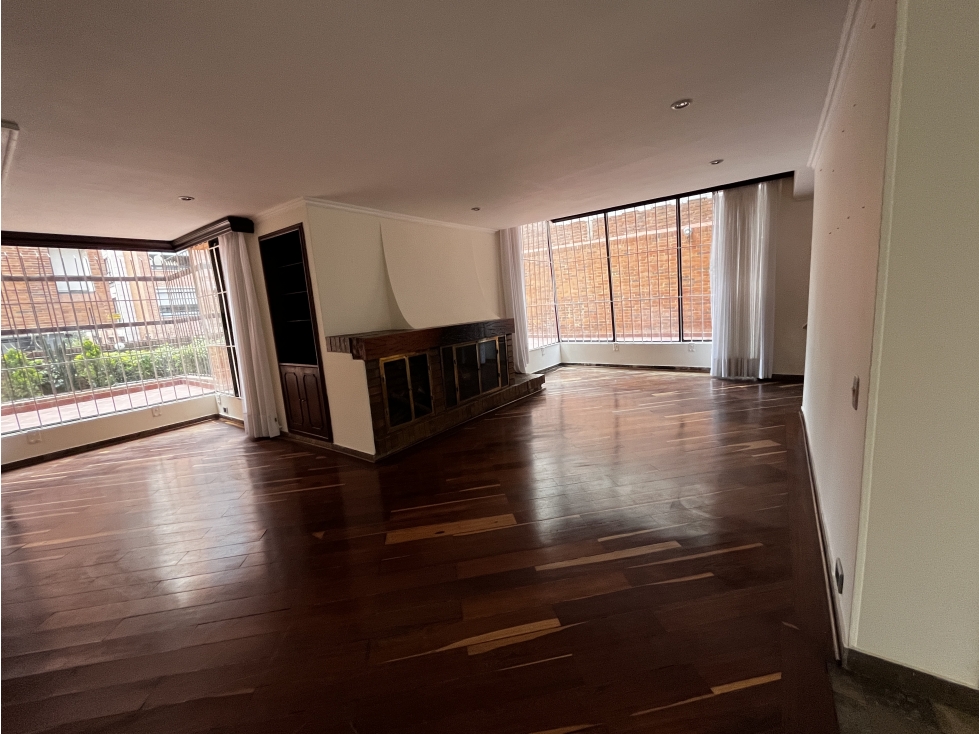 APARTAMENTO DUPLEX EN VENTA CON TERRAZA EN CABRERA PARA REMODELAR (SV) — foto 2