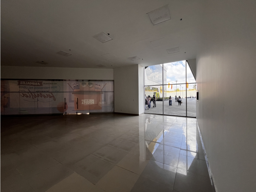 LOCAL COMERCIAL EN ARRIENDO EN C.C. NUESTRO BOGOTA — foto 4