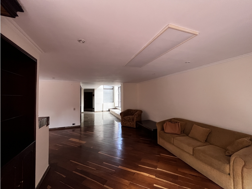 APARTAMENTO DUPLEX EN VENTA CON TERRAZA EN CABRERA PARA REMODELAR (SV) — foto 3
