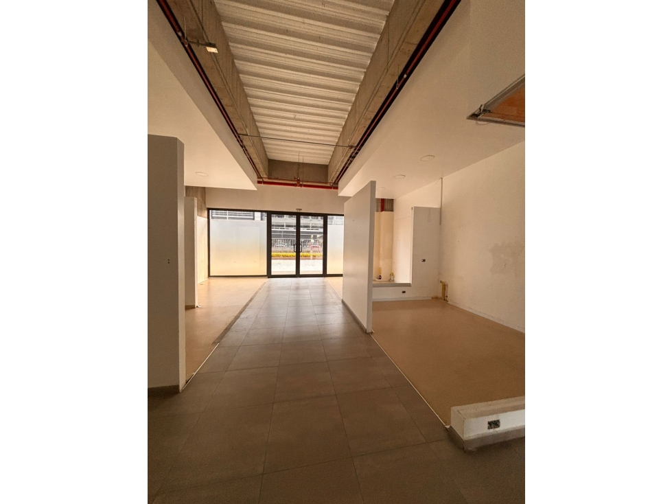 LOCAL COMERCIAL EN ARRIENDO EN MILLA DE ORO, CHIA - 3