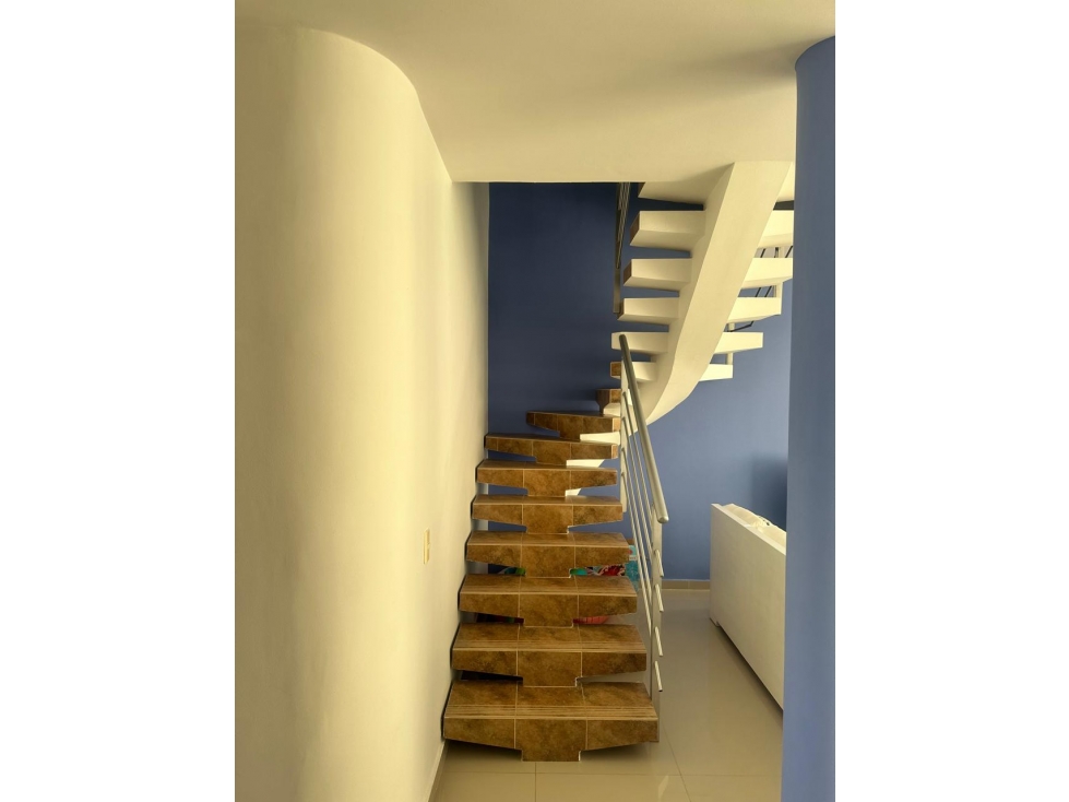 CASA EN VENTA GIRARDOT CONDOMINIO MADEIRA - 6