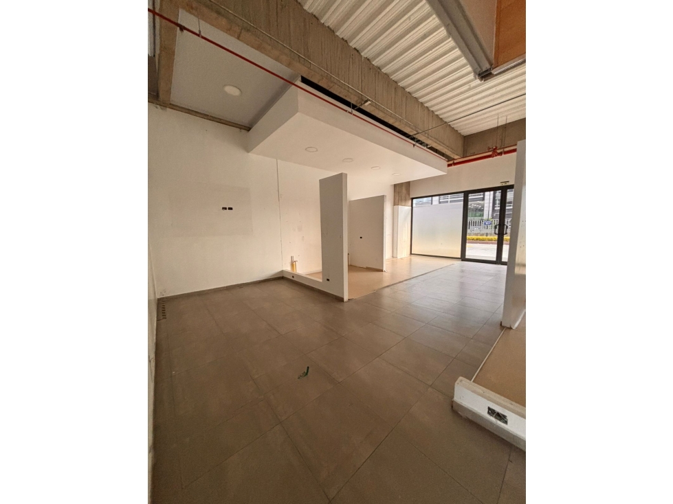LOCAL COMERCIAL EN ARRIENDO EN MILLA DE ORO, CHIA - 4