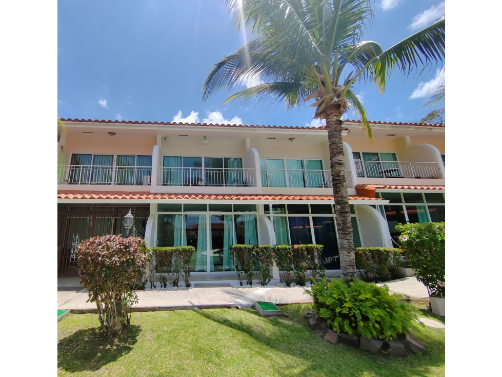 Venta de duplex en Playa Gorgona