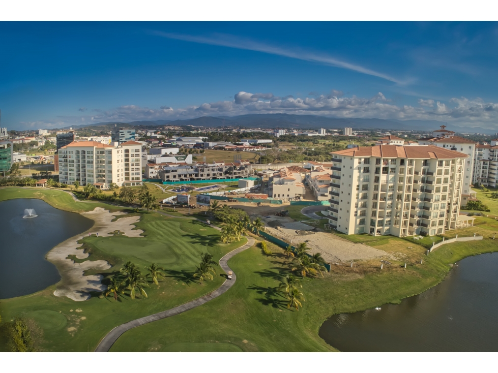 Se vende apartamento con vista al parque de Golf - Santa Maria