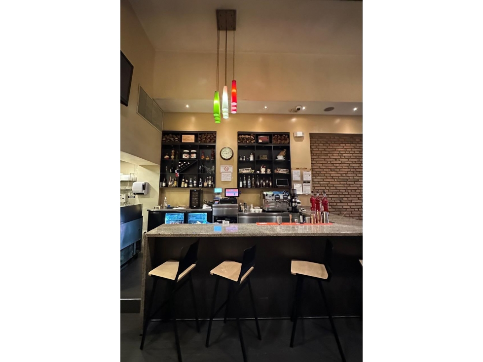 Se vende Local en Pueblo Nuevo amoblado — foto 2