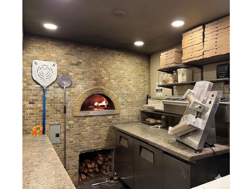 Se vende Local en Pueblo Nuevo amoblado — foto 5