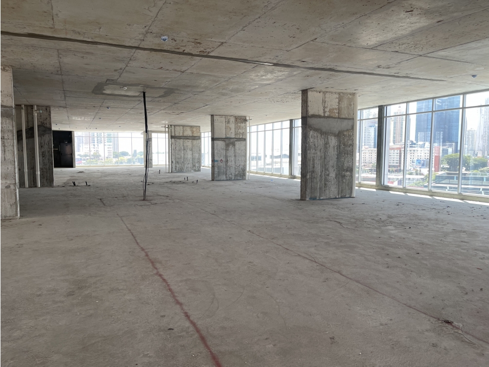 VENTA DE LOCAL / OFICINAS - VIA BRAZIL
