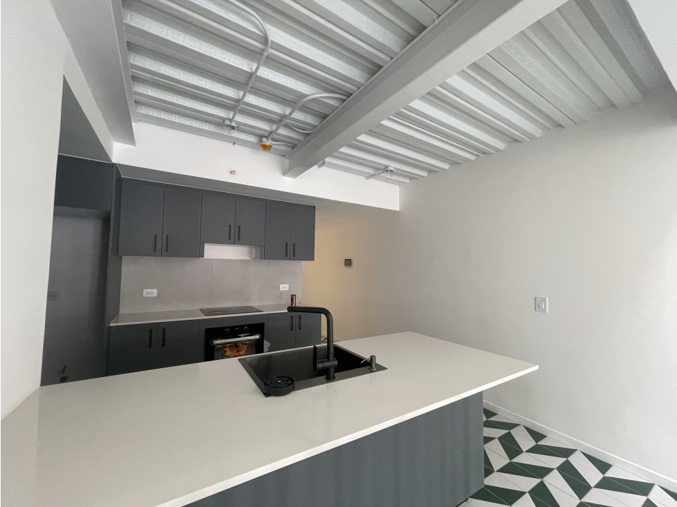 SE VENDE APARTAMENTO - CASCO VIEJO