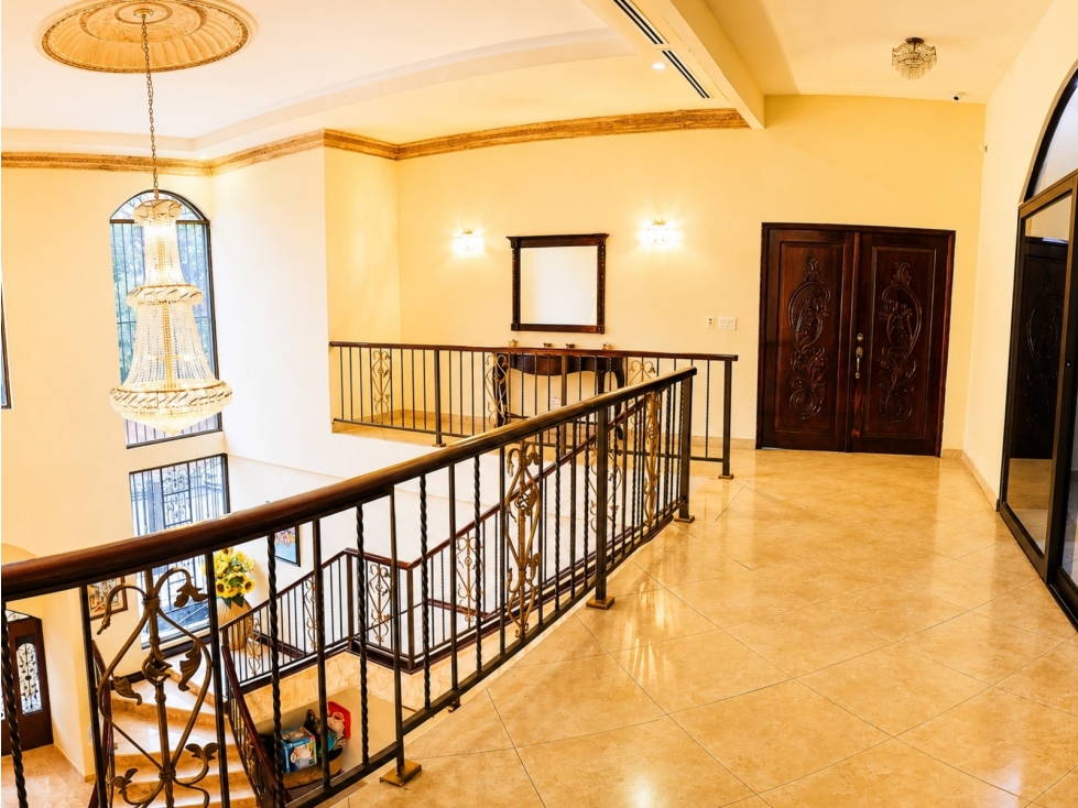 Casa en venta con piscina y paneles solares en La Alameda - 6