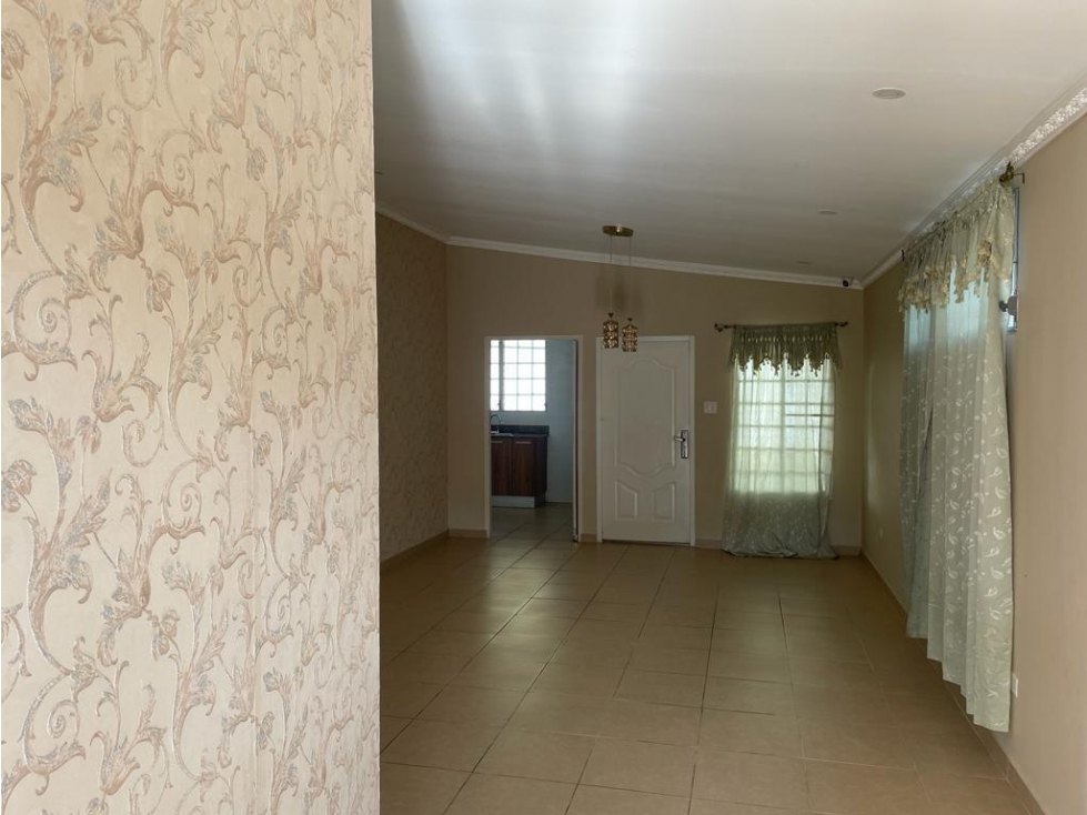 VENTA CASA BRISAS DEL GOLF ARRAIJAN 3 REC — foto 4