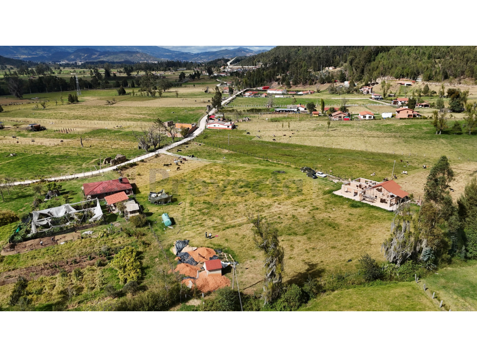FINCA - CASA EN CONSTRUCCIÓN EN VENTA - VEREDA VARGAS - PAIPA, BOYACÁ - 2