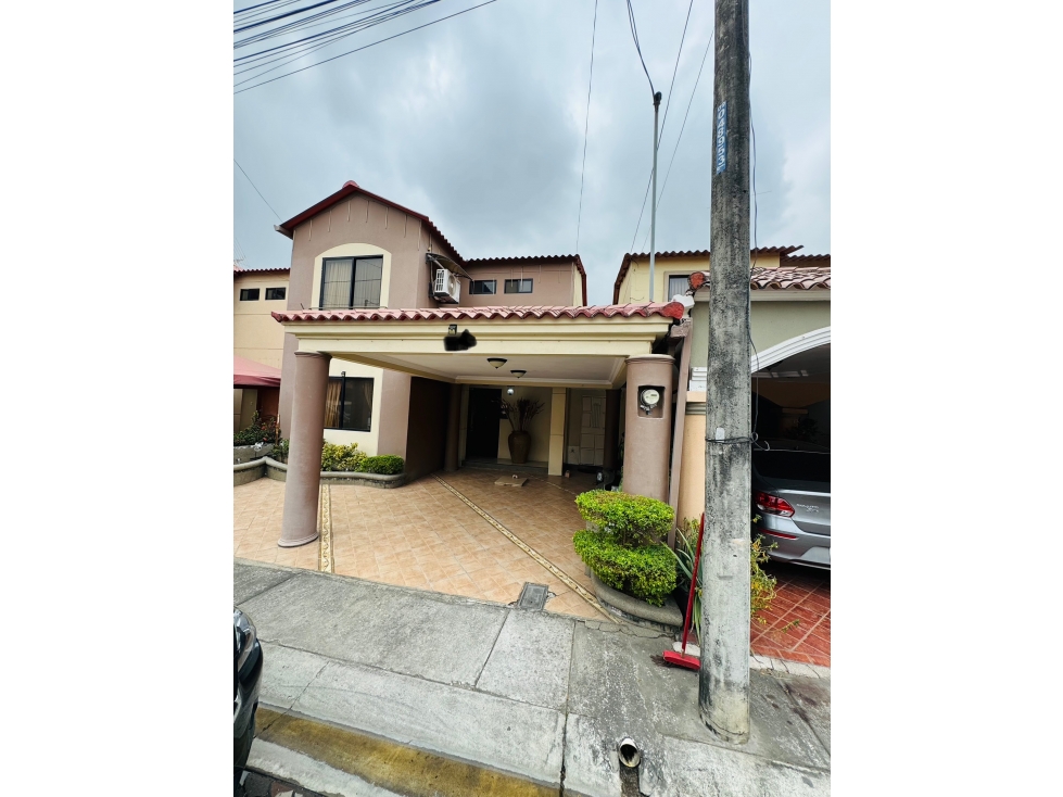 VENTA CASA EN URB. VILLA CLUB - LA AURORA DEL CANTON DAULE - 1