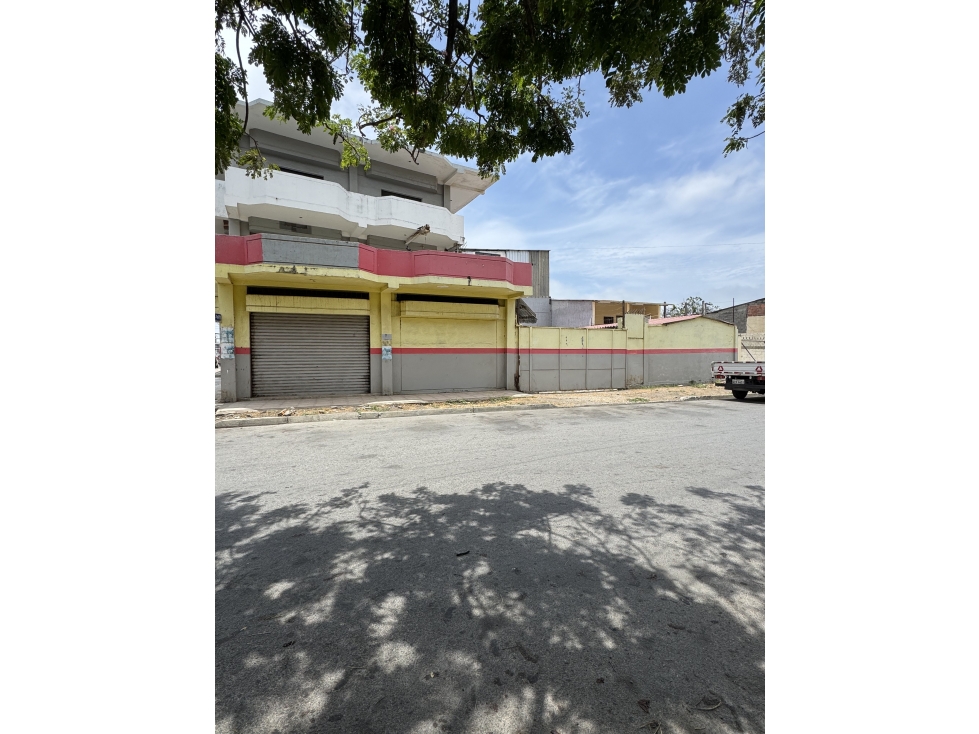 VENTA DE EDIFICIO PLAYAS VILLA MIL - GUAYAS - 2