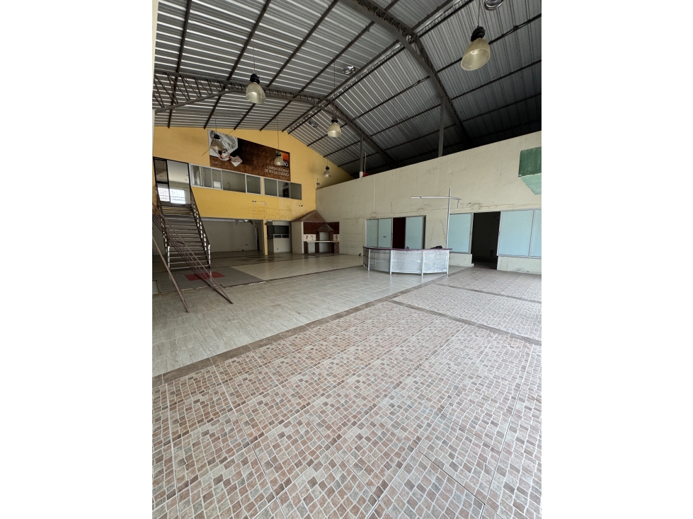 VENTA DE EDIFICIO PLAYAS VILLA MIL - GUAYAS - 2