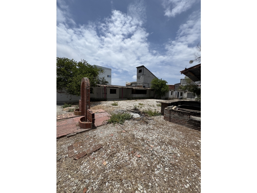 VENTA DE TERRENO EN PLAYAS VILLA MIL - GUAYAS - 3