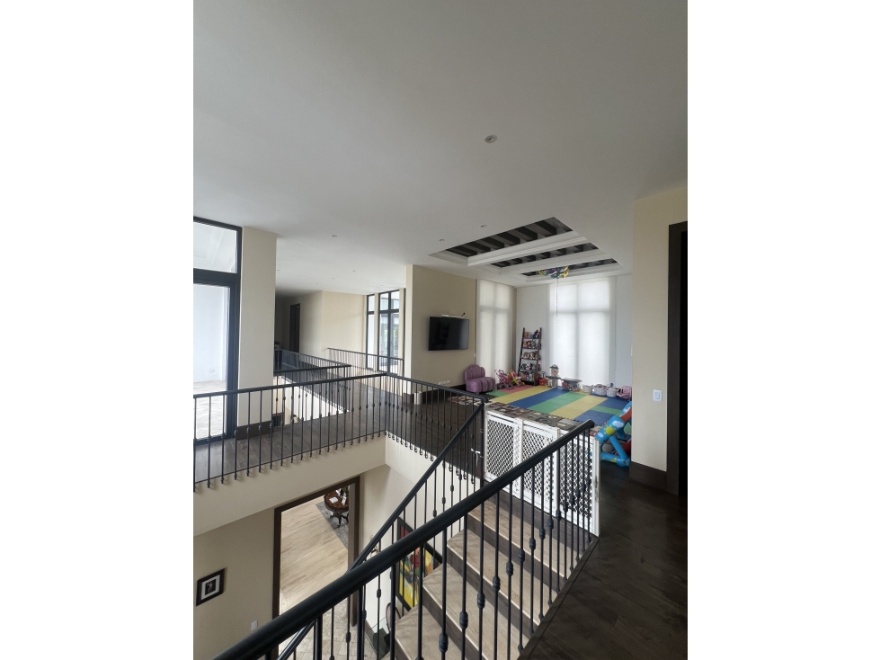 VENTA CASA URB. AIRES DE BATAN - VIA SAMBORONDÓN - 5