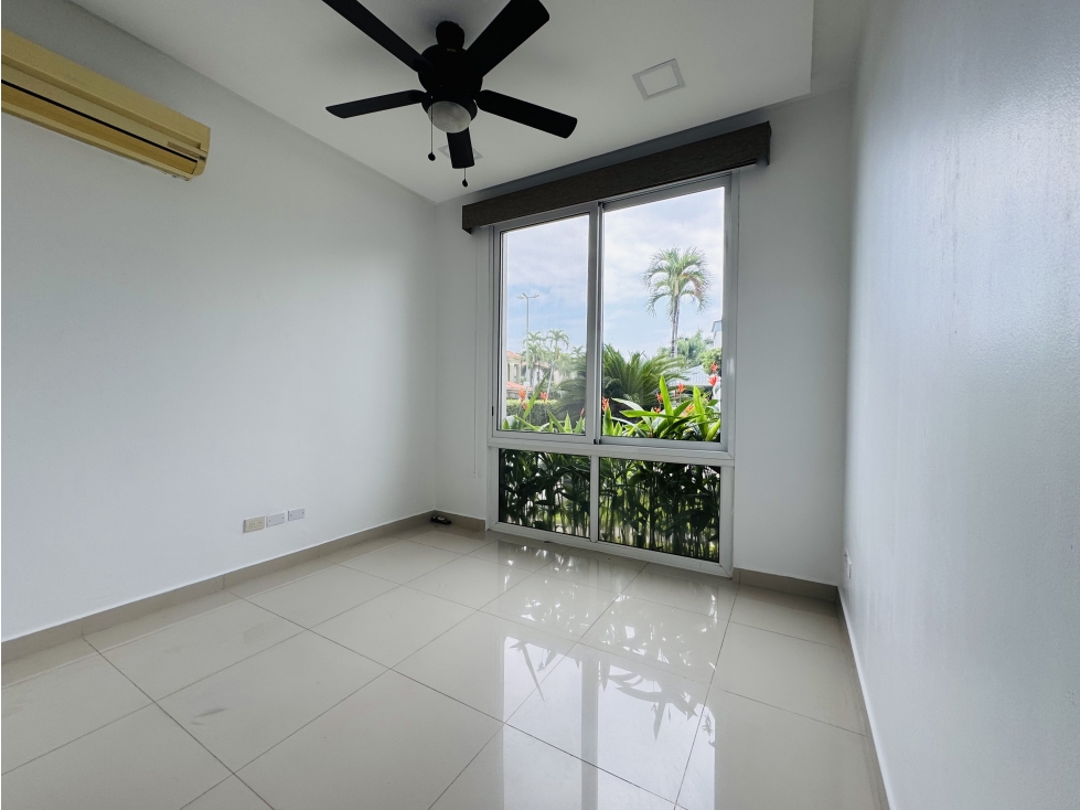 VENTA CASA URBANIZACION LAGUNA DEL SOL - VIA SAMBORONDÓN - GUAYAS - 5