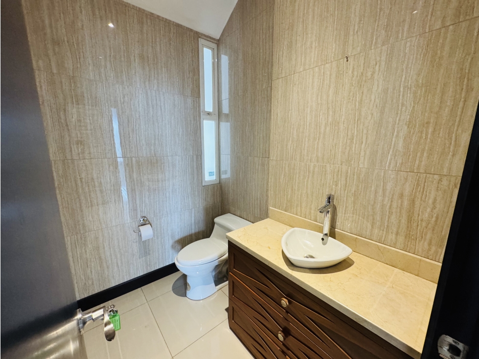 VENTA CASA URBANIZACION LAGUNA DEL SOL - VIA SAMBORONDÓN - GUAYAS - 6