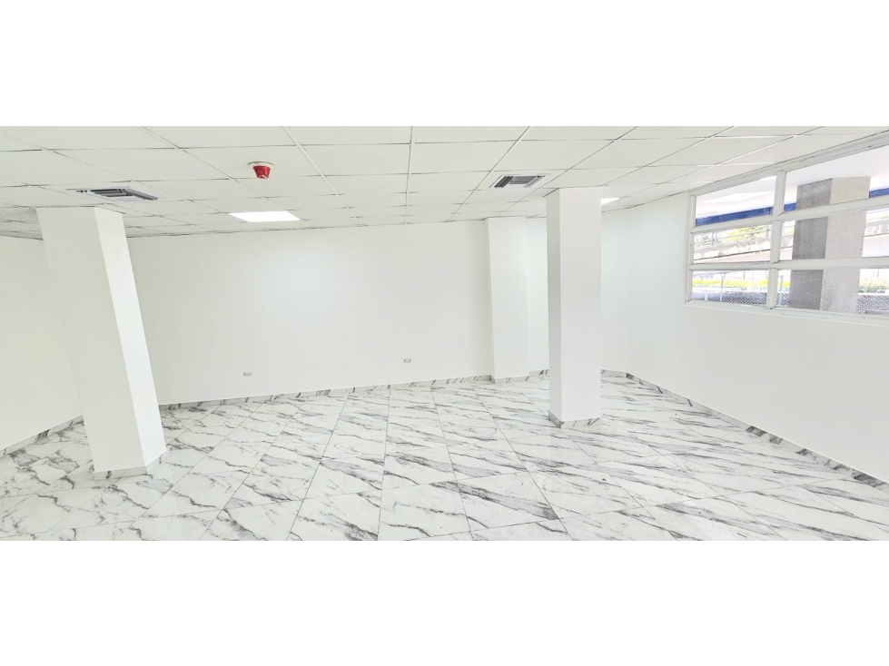 VENTA LOCAL COMERCIAL EDIFICIO BUSINESS PLAZA - GUAYAQUIL — foto 2