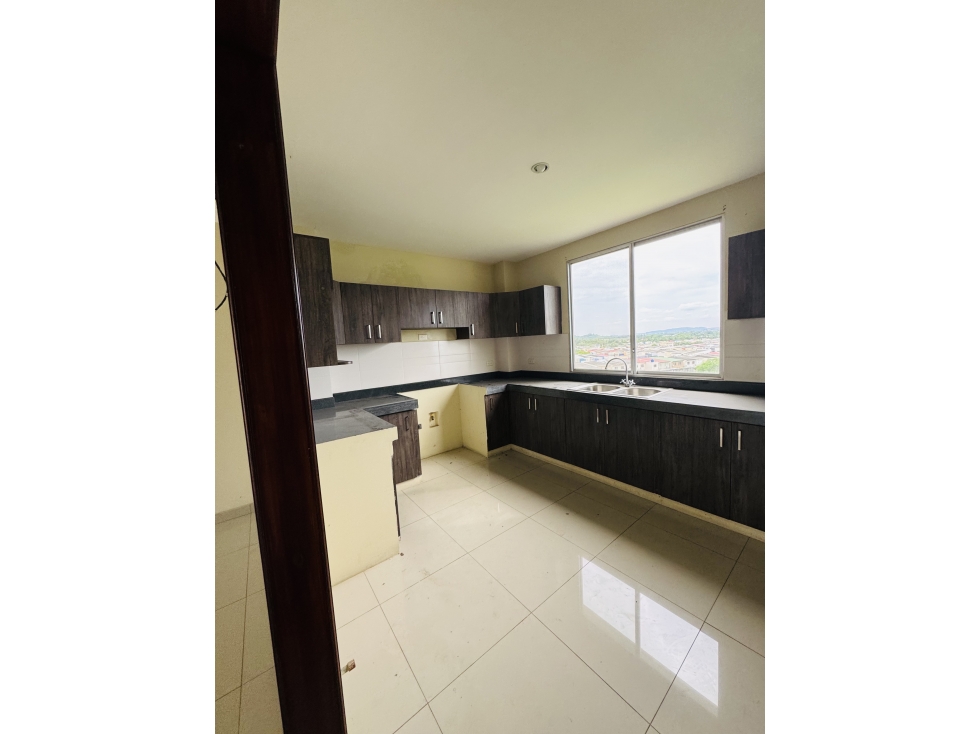 VENTA DEPARTAMENTO URB. SAN SEBASTIAN - AV. LEON FEBRES CORDERO - 6