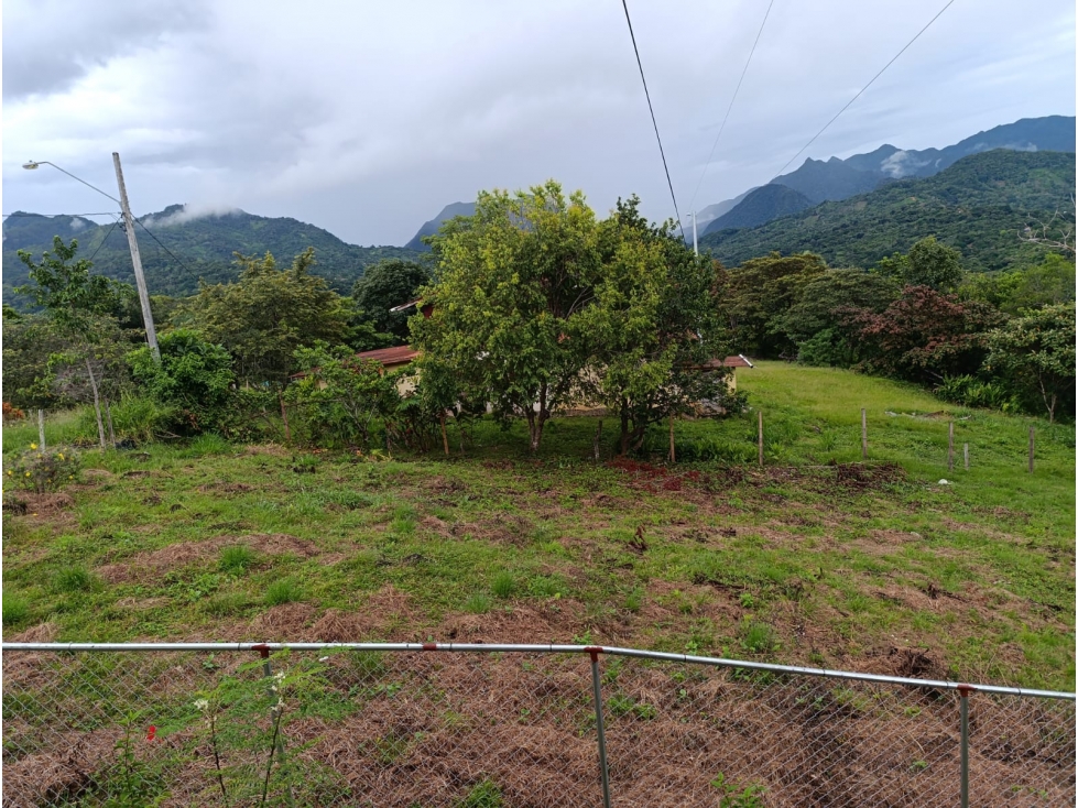 TERRENO CON VISTA A LAS MONTAÑAS EN VENTA EN SANTA FE - 2
