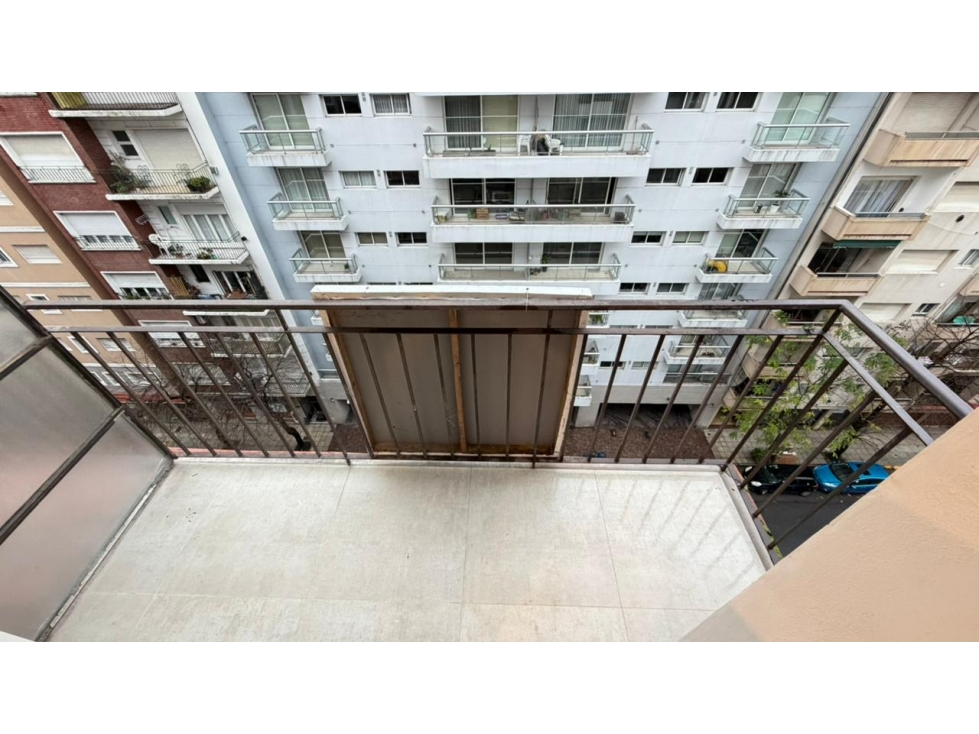 VENTA 3 AMBIENTES. SANTA FE 2300- BALCÓN A LA CALLE - 4