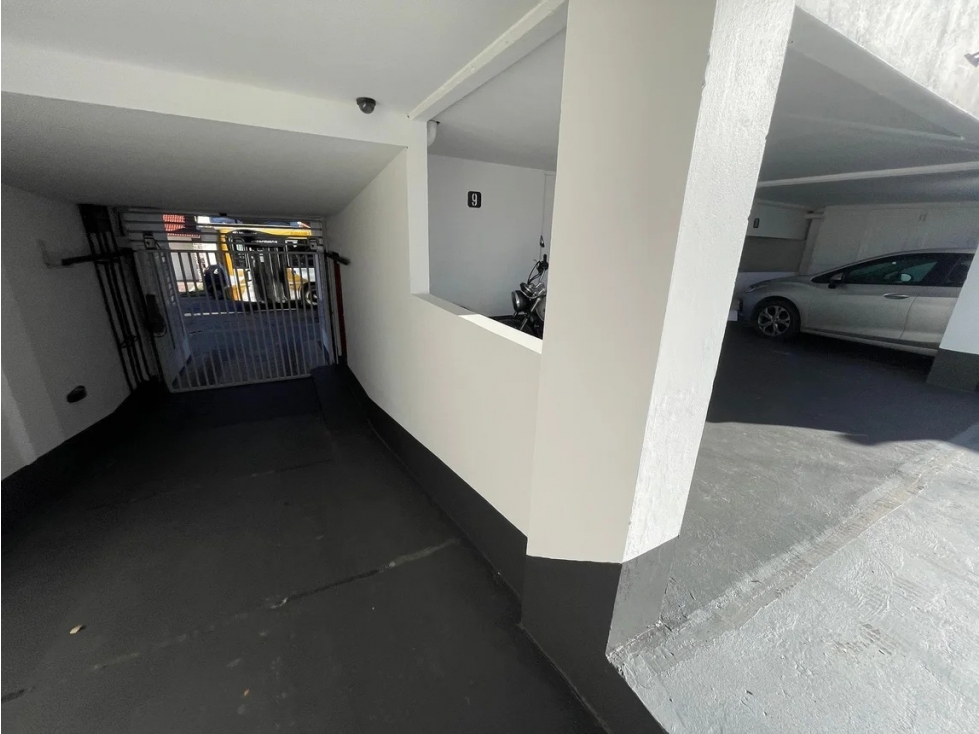 VENTA 2 AMB. FRENTE Y COCHERA- RAWSON 3400 - 3