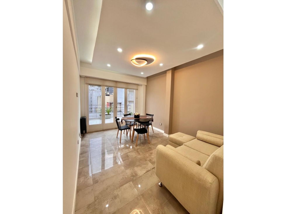 VENTA 2 AMB. CON DEPENDENCIA MORENO 2300 - 1