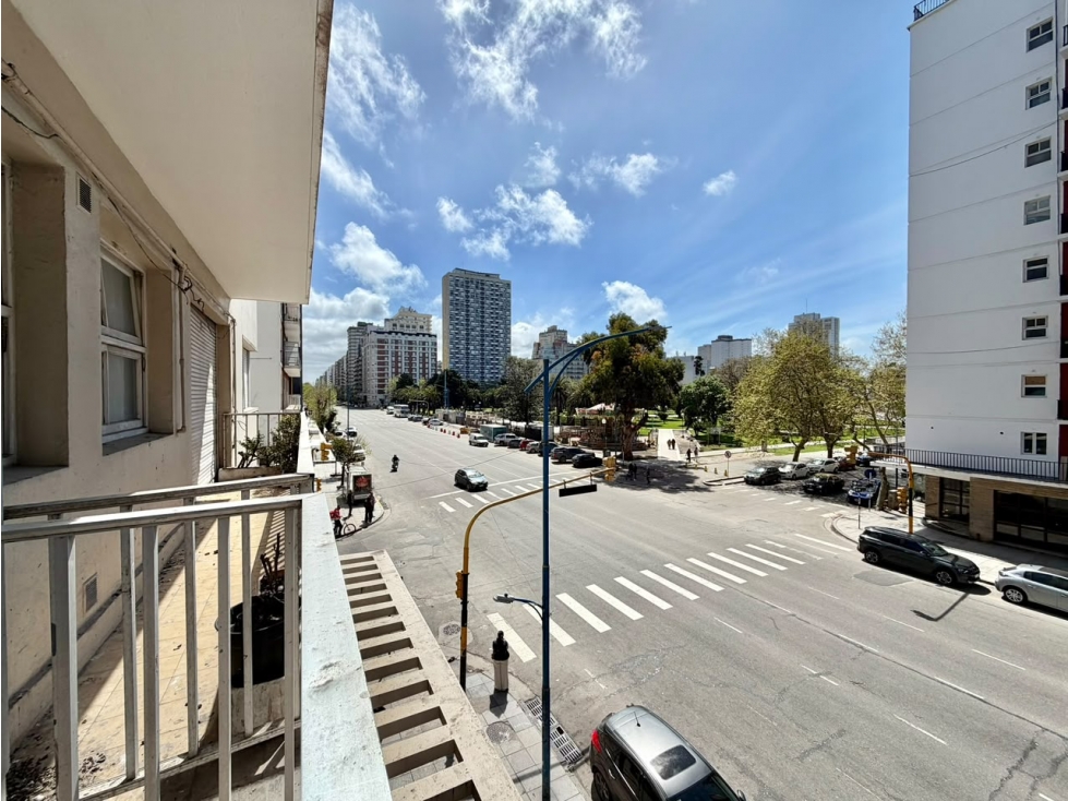 VENTA 3 AMB. a LA CALLE- BALCON- AV. COLÓN 1800