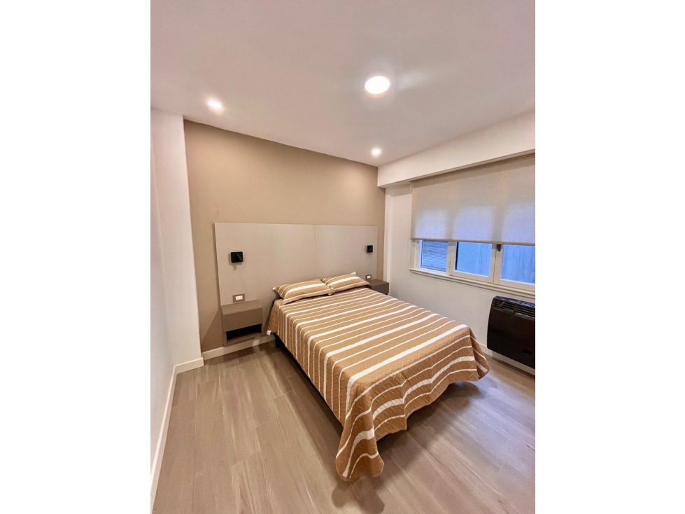 VENTA 2 AMB. CON DEPENDENCIA MORENO 2300 - 2