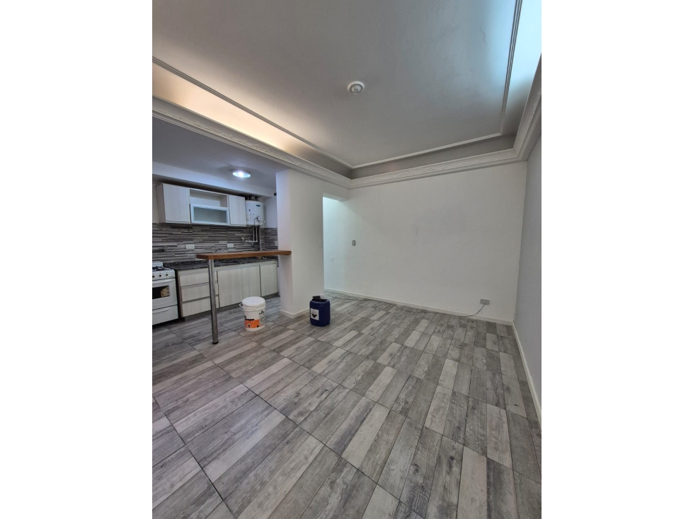 VENTA SEMIPISO 2 AMB- H. YRIGOYEN 1700 - 5