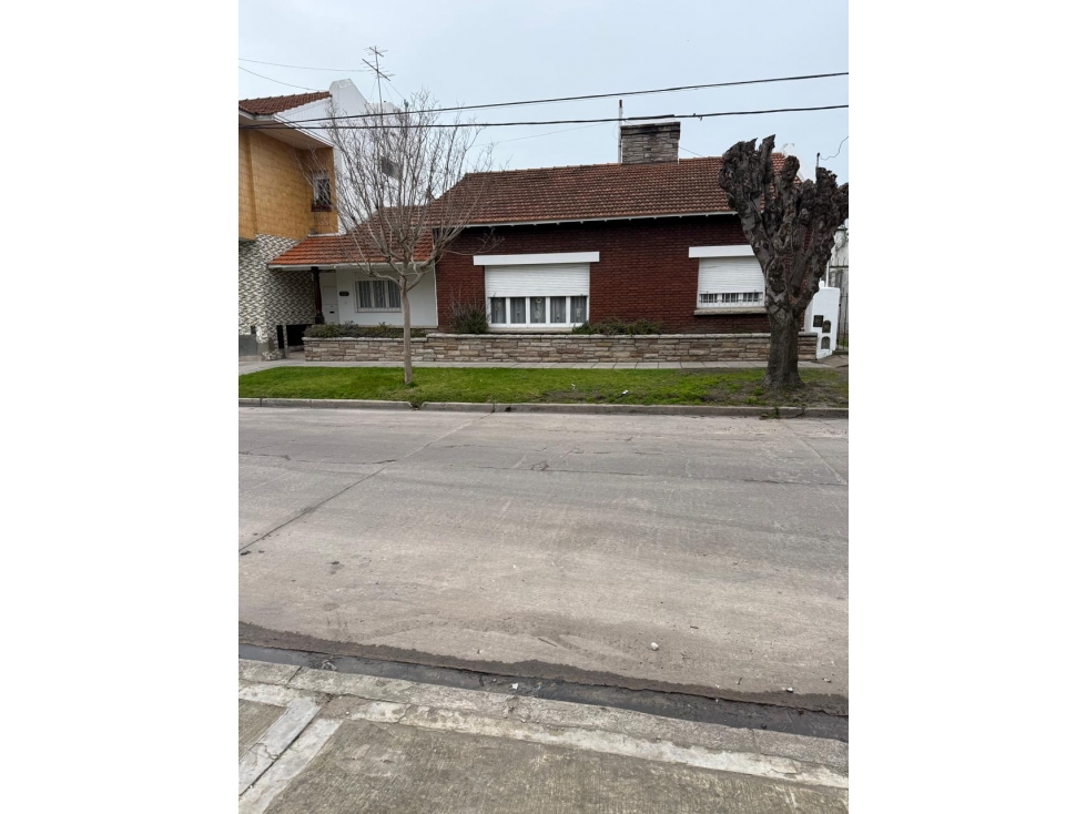 CHALET 4 AMBIENTES- JOSE HERNANDEZ 110 - APTO CRÉDITO - 2