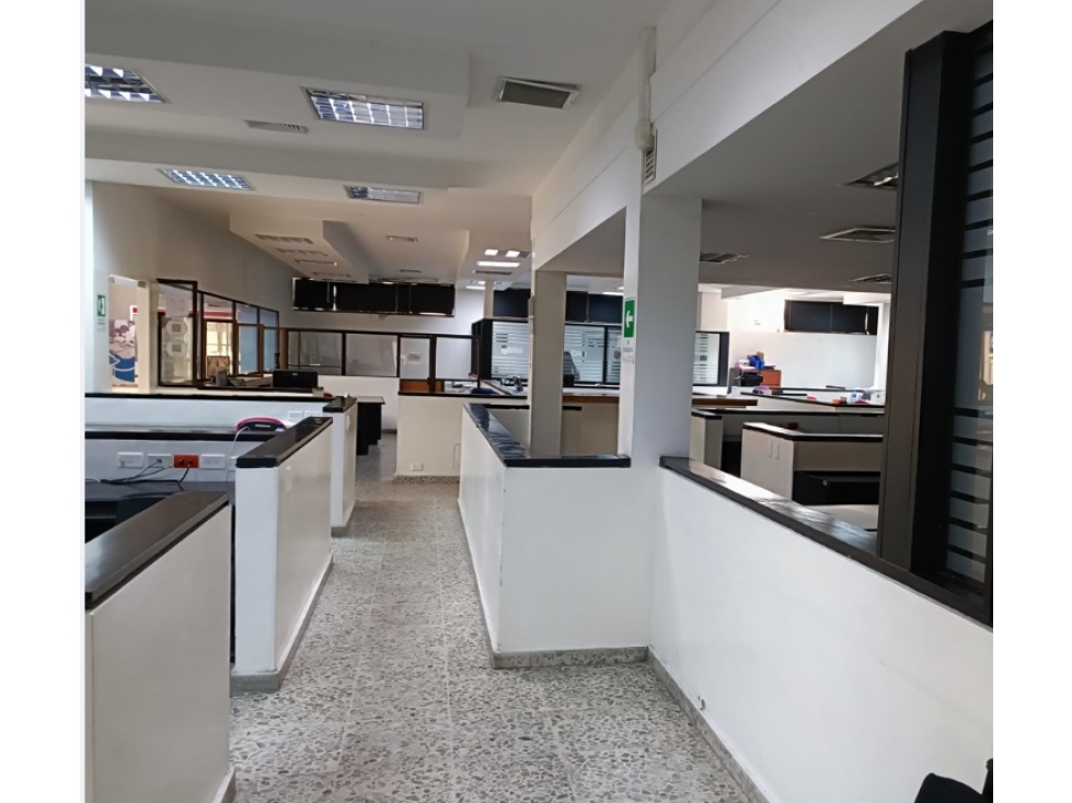 EDIFICIO CRA 6 CALLE 12 - 5