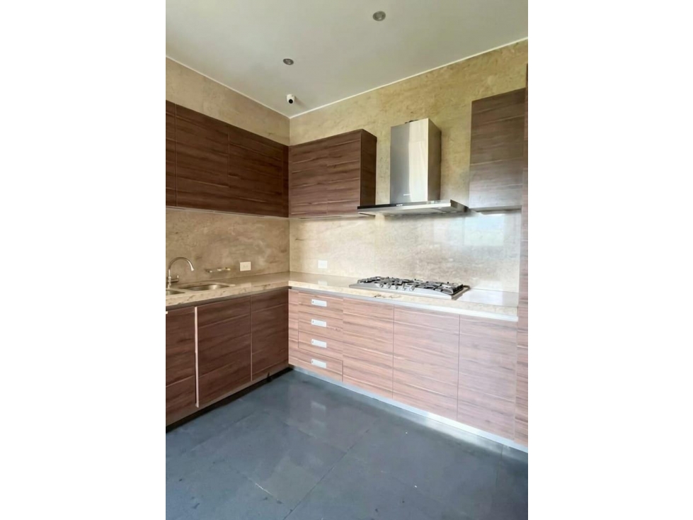 APARTAMENTO EN VISTA HERMOSA DEL VERGEL - DUPLEX — foto 3